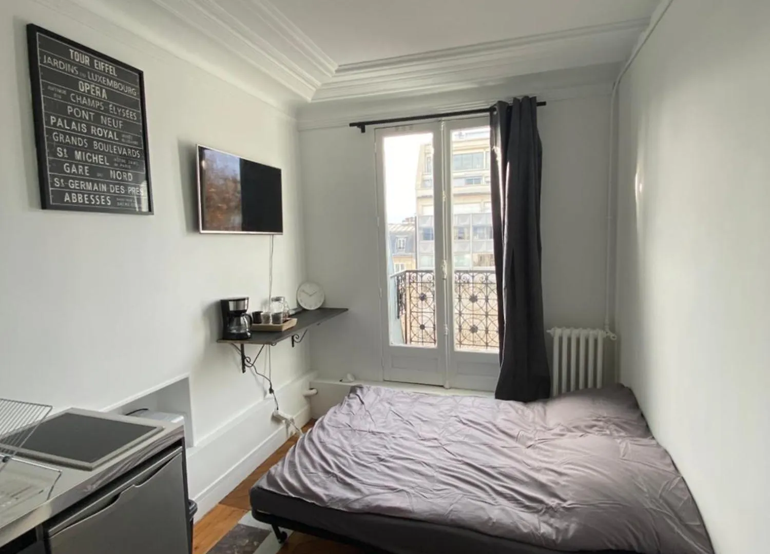 The Room Of The Eiffel Tower Parigi Francia